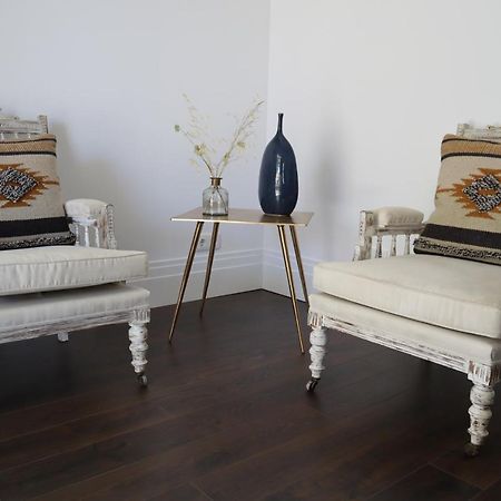 Os Agostos Bed & Breakfast Luaran gambar