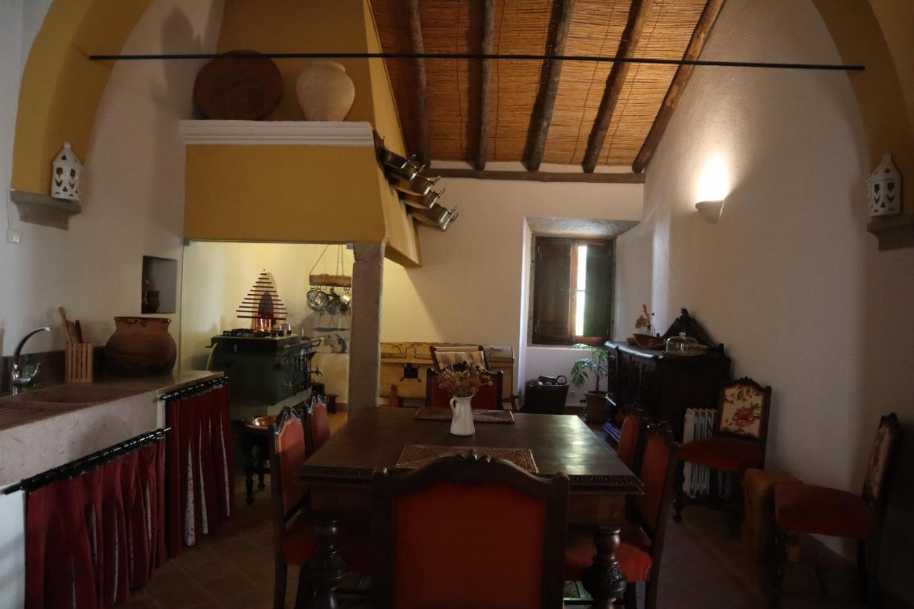 Os Agostos Bed & Breakfast Luaran gambar