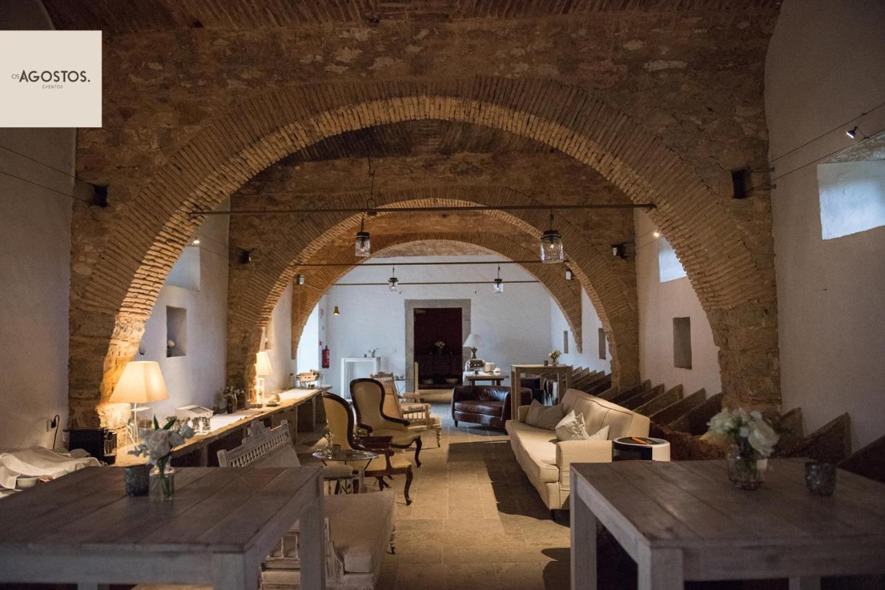 Os Agostos Bed & Breakfast Luaran gambar