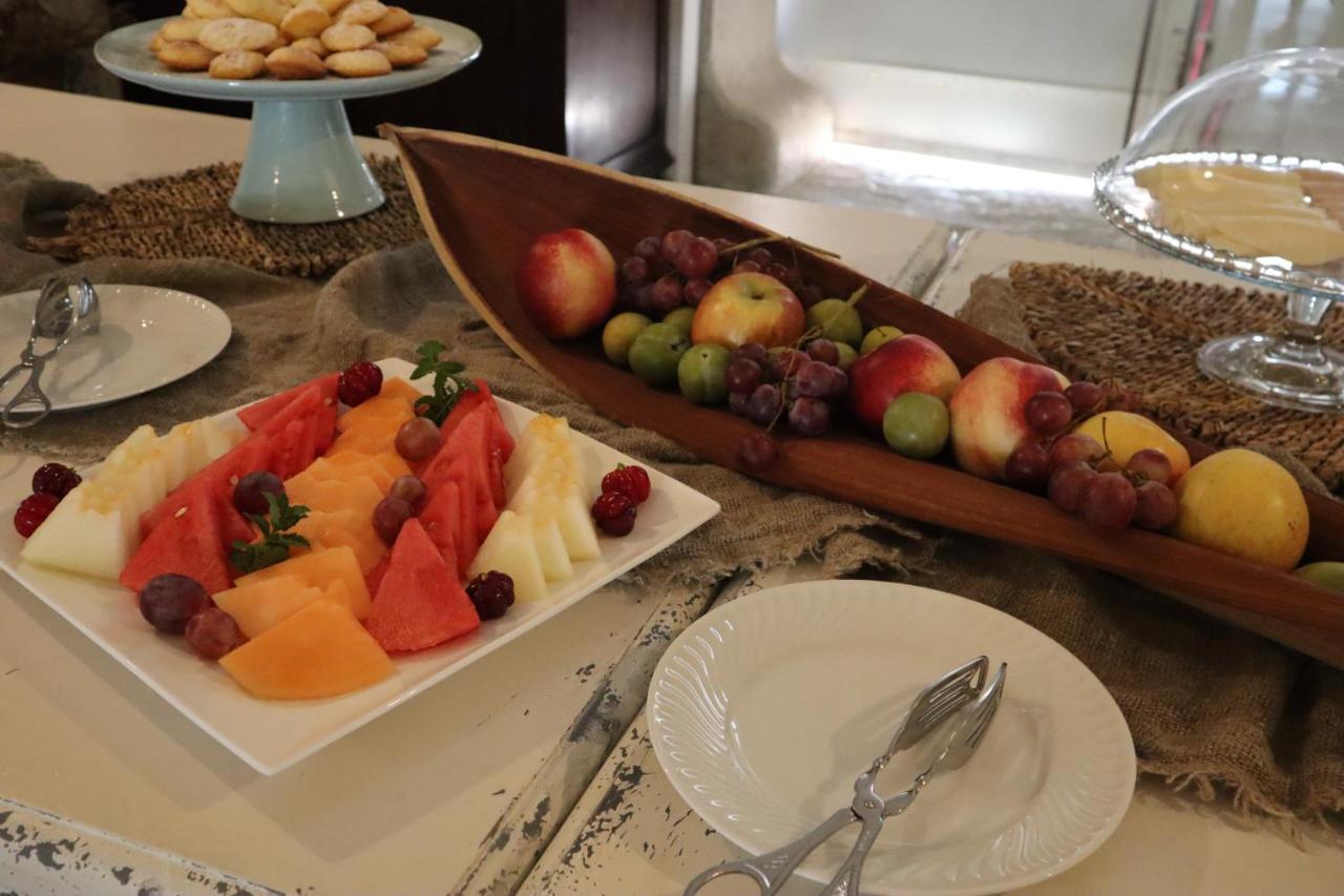 Os Agostos Bed & Breakfast Luaran gambar