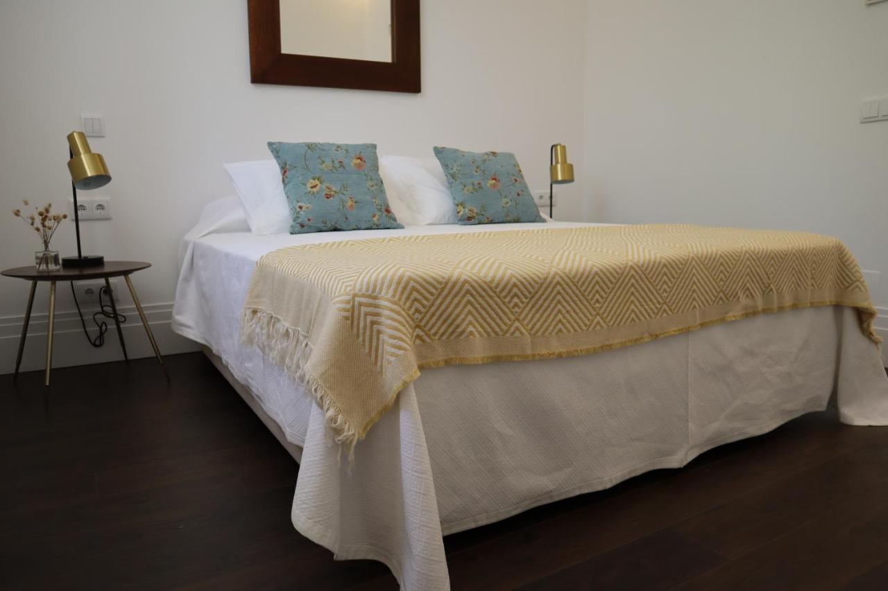 Os Agostos Bed & Breakfast Luaran gambar
